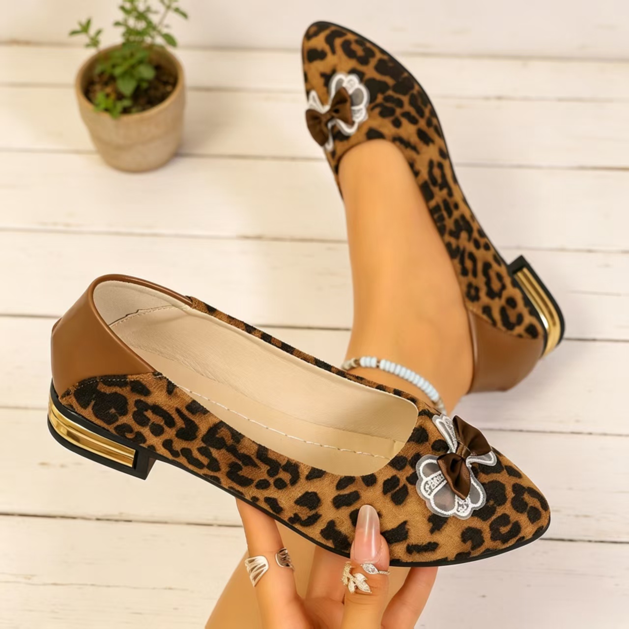 Women'S Fashion Shoes - Herbstmode Spitze Pumps mit Niedrigem Blockabsatz